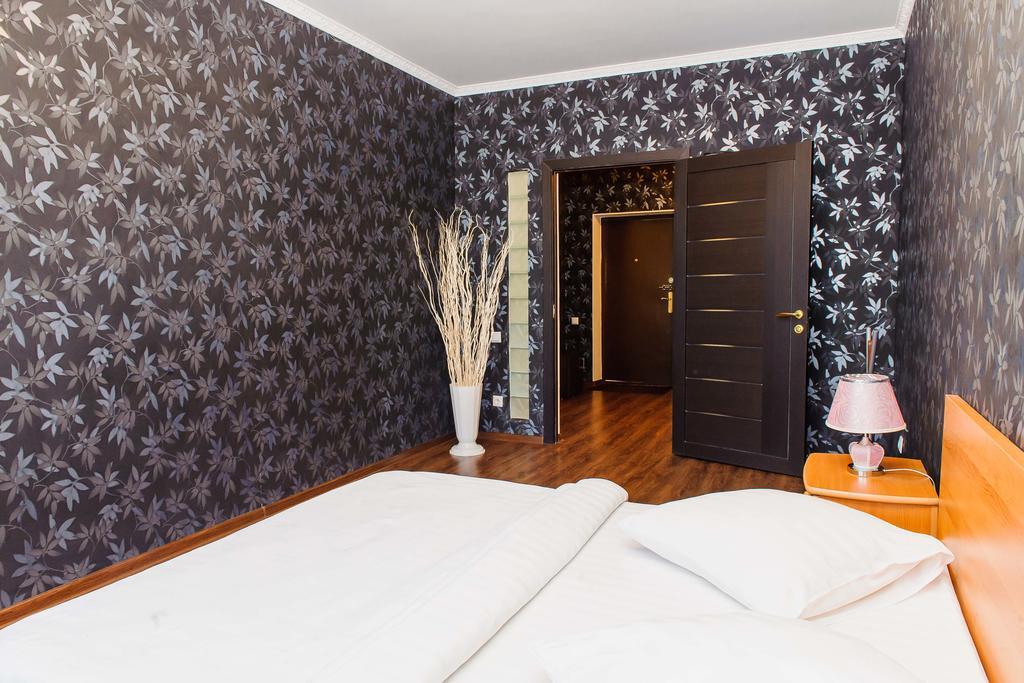 Apartment Lazurniy Astana Exterior photo